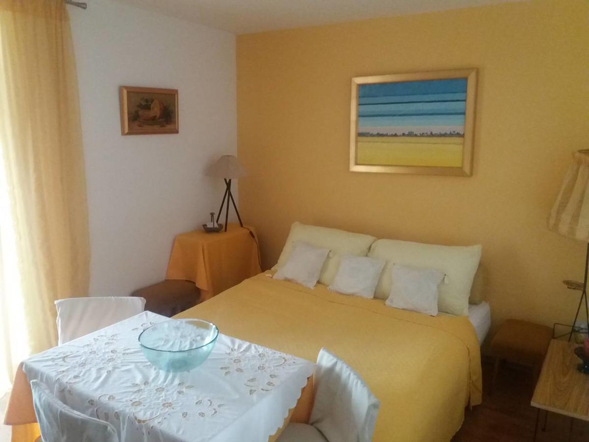 Apartments Palm House Ровінь Екстер'єр фото